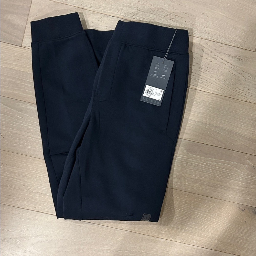 Men's Navy Performance Jogger Pants - VRST Brand new